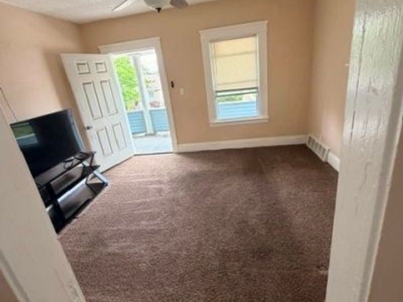 4074 E 143rd Street, Cleveland, OH 44128 Photo 3
