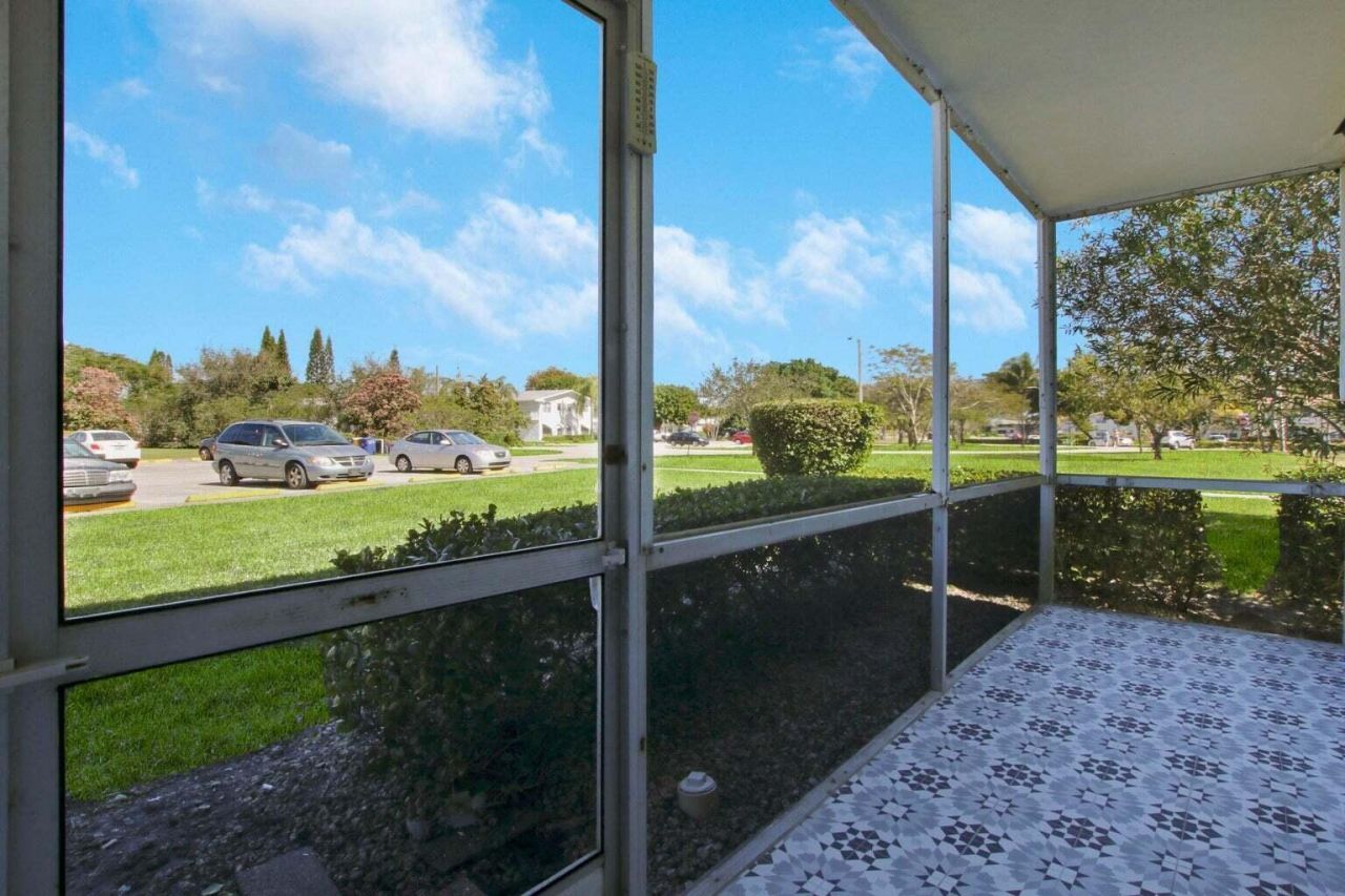 288 Northampton O, West Palm Beach, FL 33417 Photo