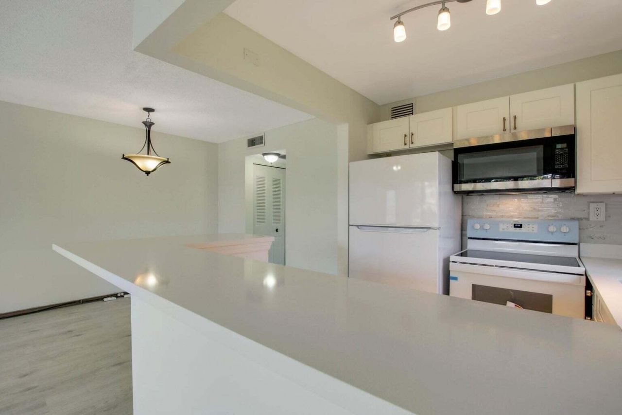 288 Northampton O, West Palm Beach, FL 33417 Photo