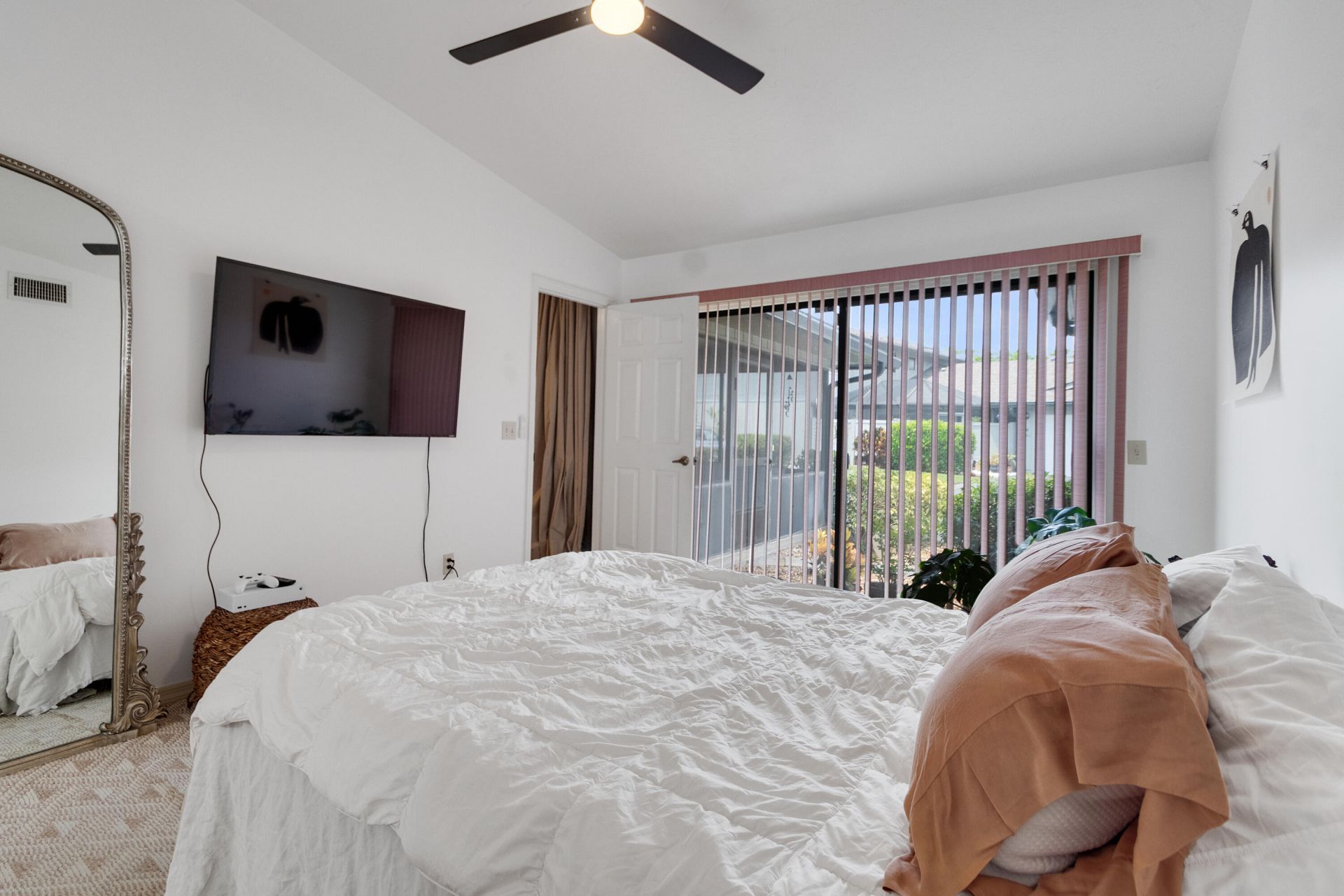 646 Centre Sw, Unit 102, Vero Beach, FL 32962 Photo