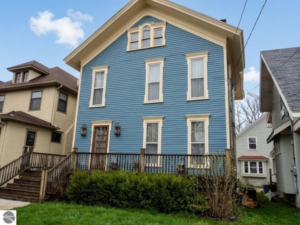 716 Kalamazoo Avenue W, Kalamazoo, MI 49007
