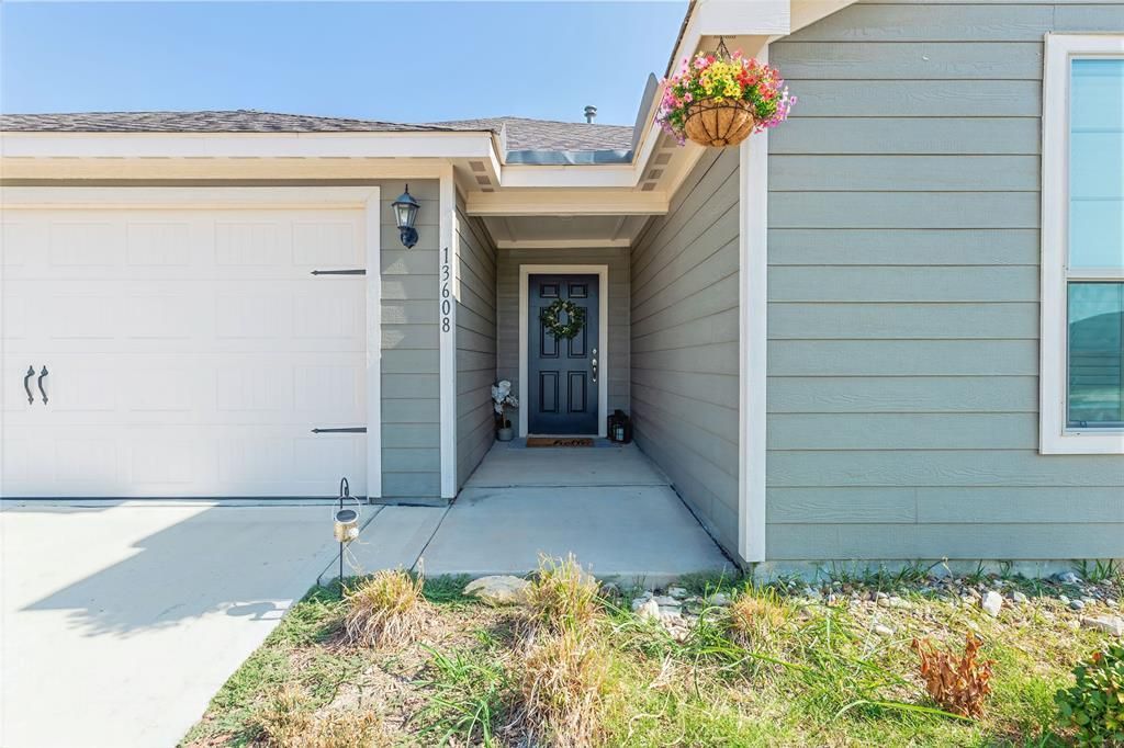 13608 Musselshell Drive , Ponder, TX 76259 Main Photo