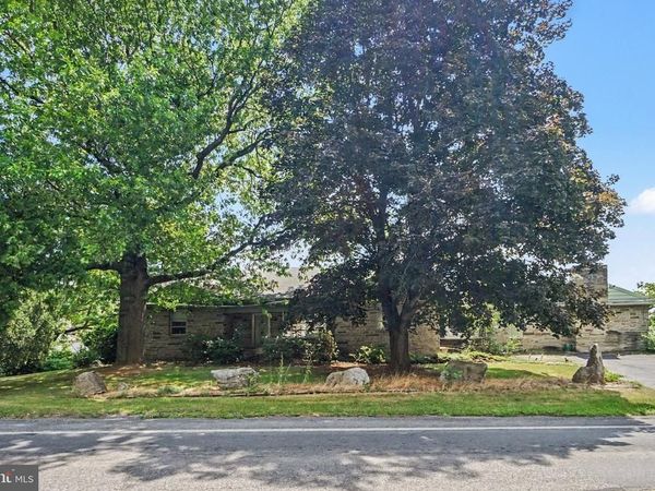 1042 MERCERSBURG ROAD, SAINT THOMAS, PA 17252