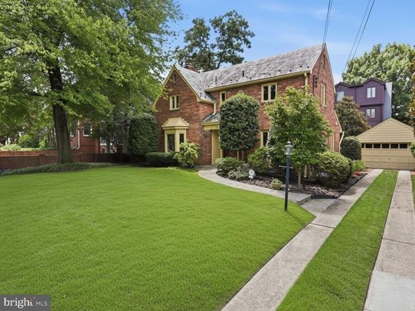 2620 FORT SCOTT DRIVE, ARLINGTON, VA 22202
