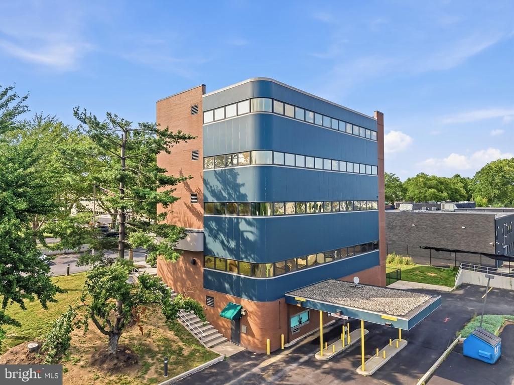 446 450 UNION BOULEVARD, ALLENTOWN, PA 18109