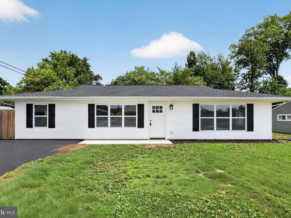 10 CARLIN LANE, NEWARK, DE 19713