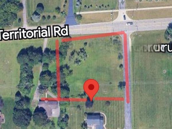 13395 Pebble Creek Drive, Plymouth Township, Mi 48170