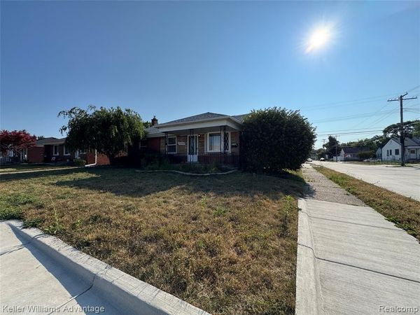 28302 Edward Street , Roseville, MI 48066