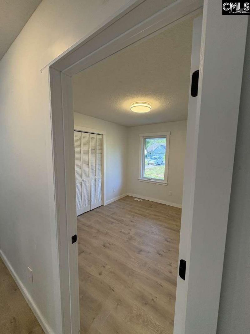 1465 Chestnut Road Photo 22