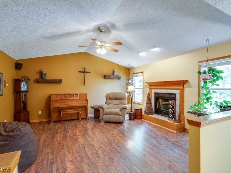 1075 Lanedale Street NW, Massillon, OH 44647 Photo 10