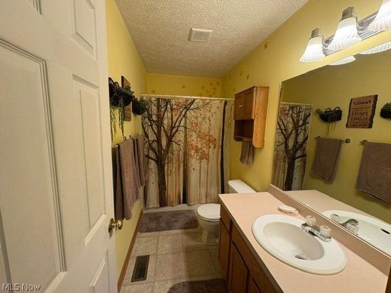 1075 Lanedale Street NW, Massillon, OH 44647 Photo 17