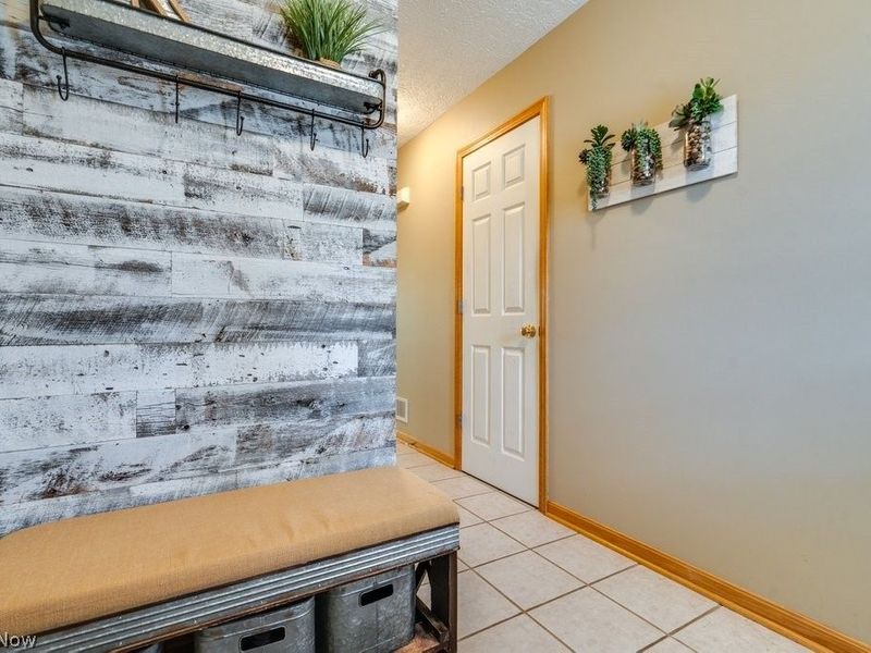 1075 Lanedale Street NW, Massillon, OH 44647 Photo 4