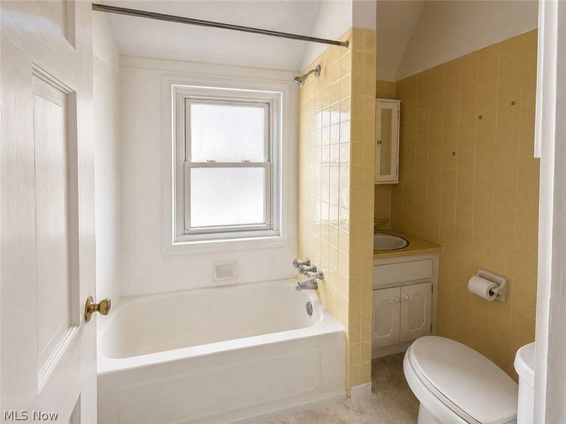 7602 Wentworth Avenue , Cleveland, OH 44102 Photo 11
