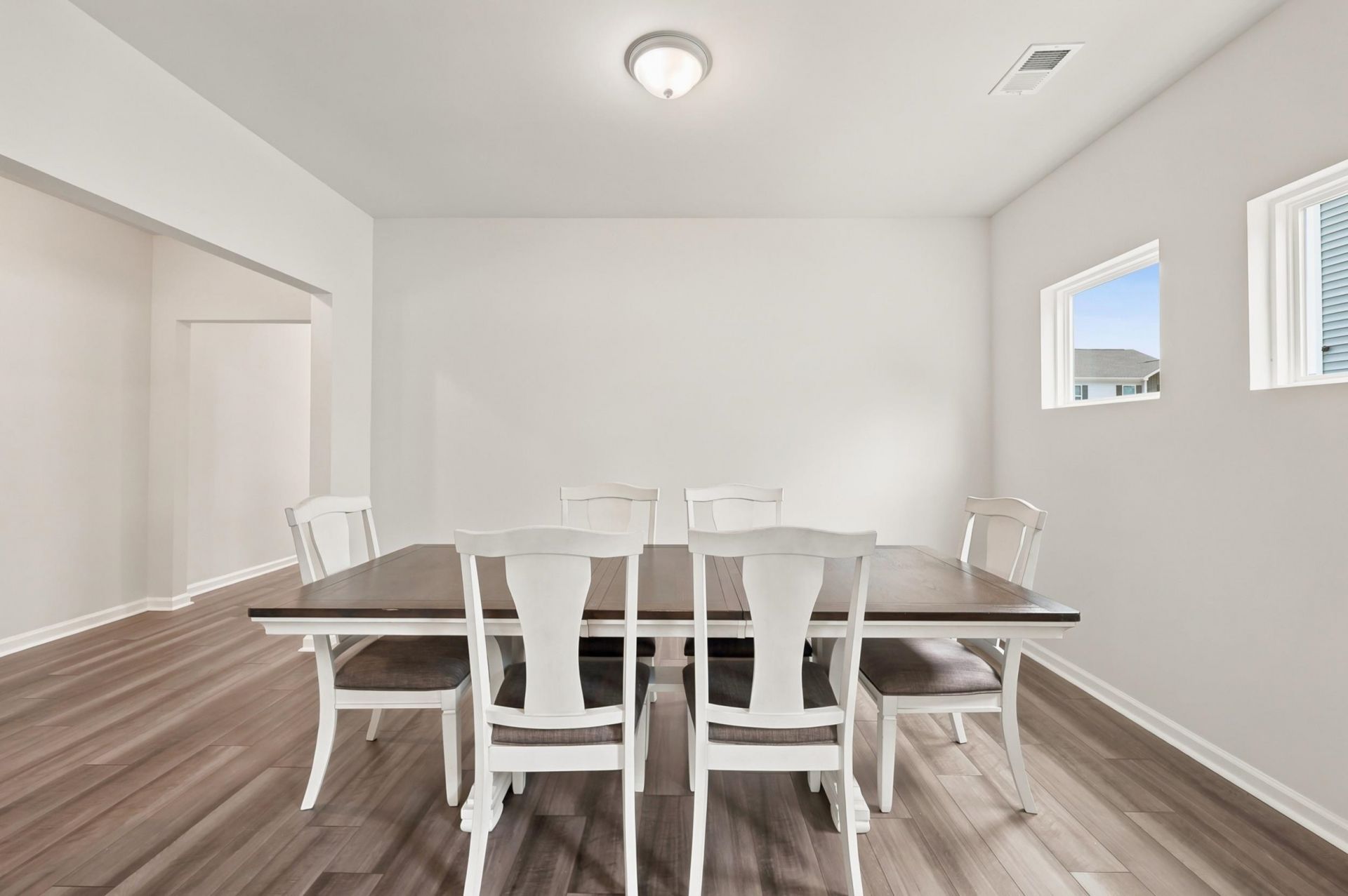 1250 Boswell Ct. Photo 11