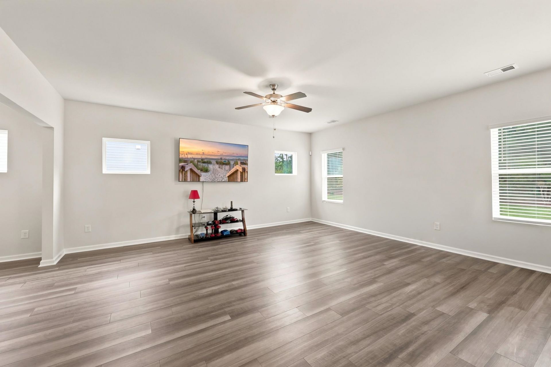 1250 Boswell Ct. Photo 14
