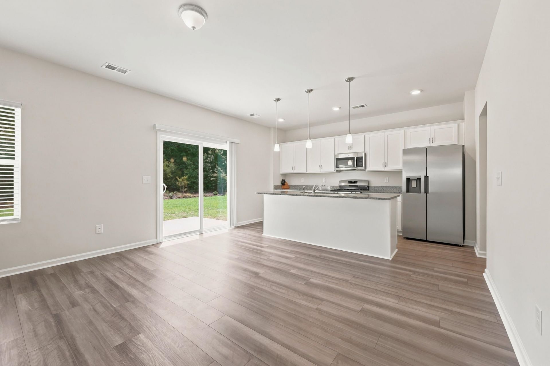 1250 Boswell Ct. Photo 16