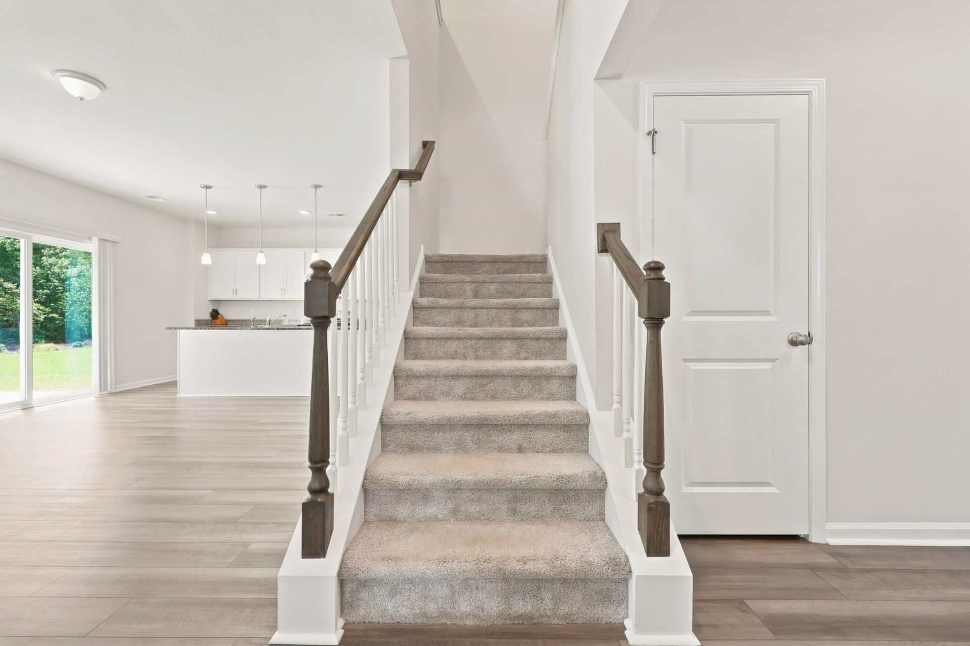 1250 Boswell Ct. Photo 22