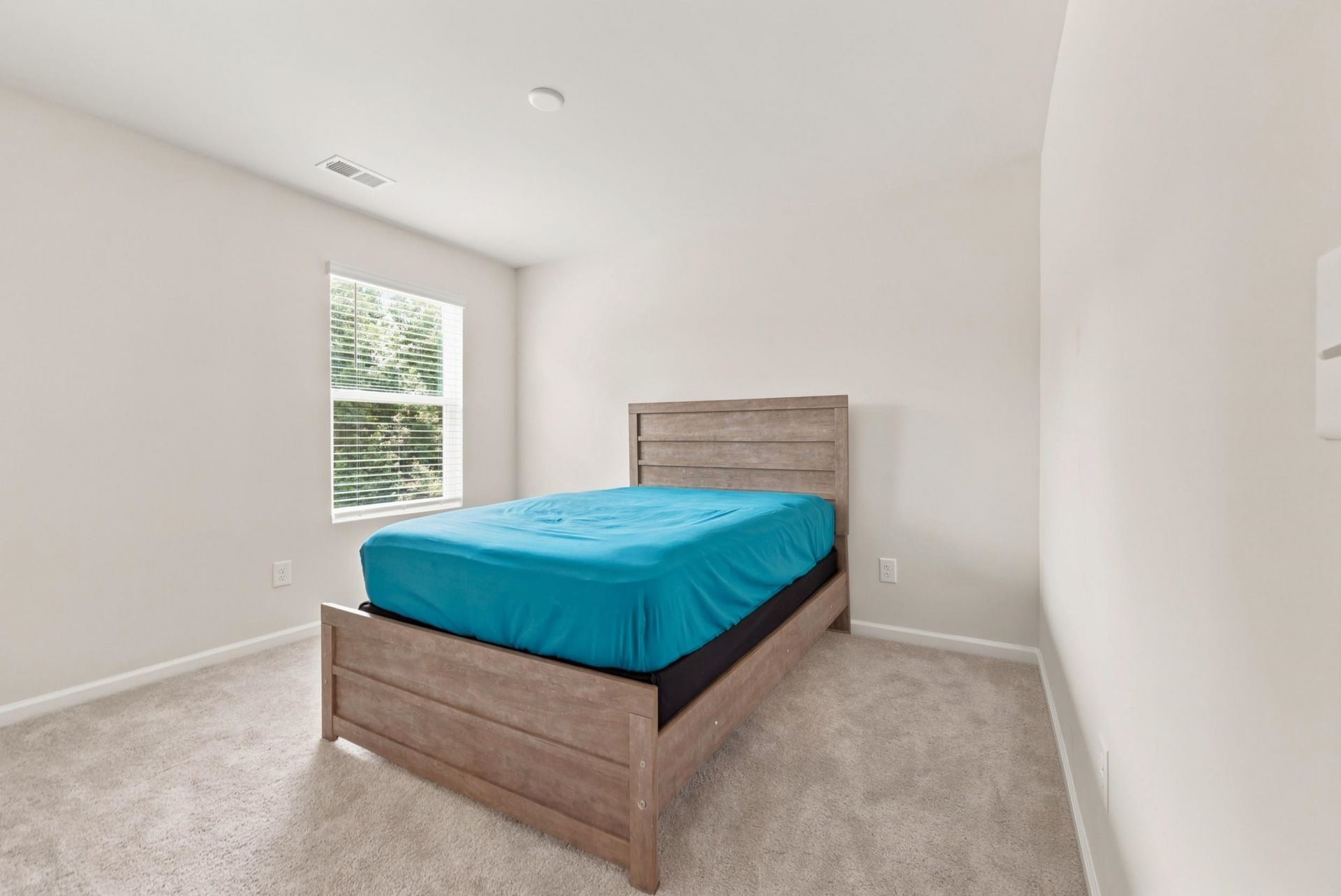 1250 Boswell Ct. Photo 23