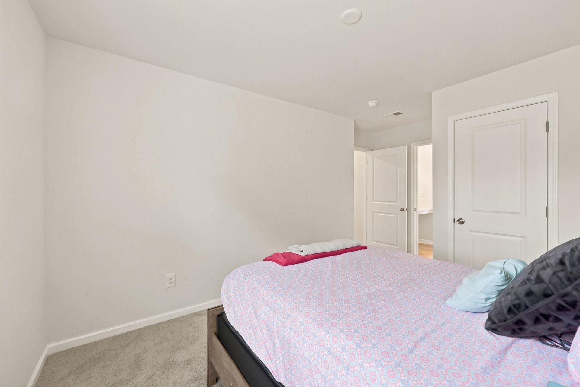 1250 Boswell Ct. Photo 30