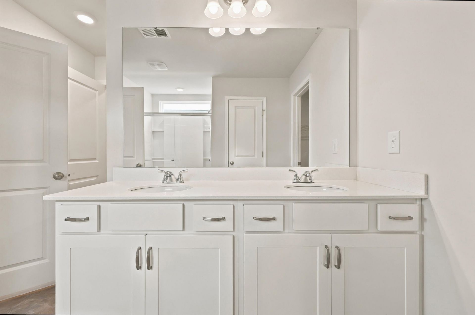 1250 Boswell Ct. Photo 44