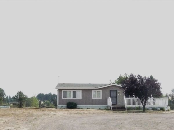 13724 W Medical Lakes 4 Lakes Rd, Four Lakes, WA 99004