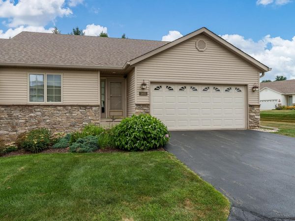 1401 Stone Bridge Crossing, ROCKFORD, IL 61108