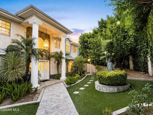 4640 Dunas Lane, Tarzana, CA 91356
