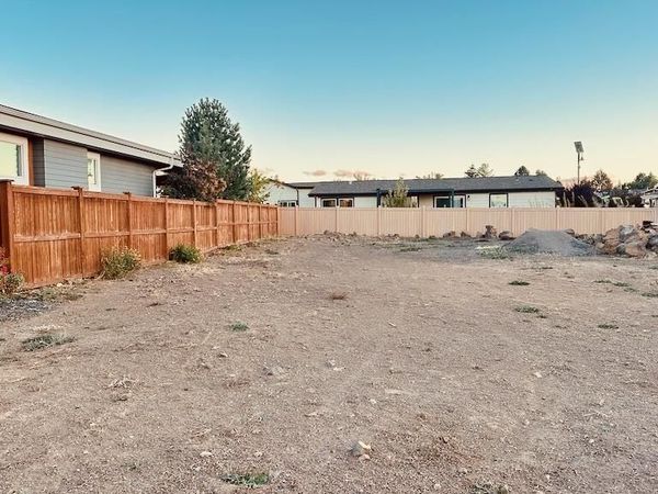 20795 Beaumont Drive, Bend, OR 97701