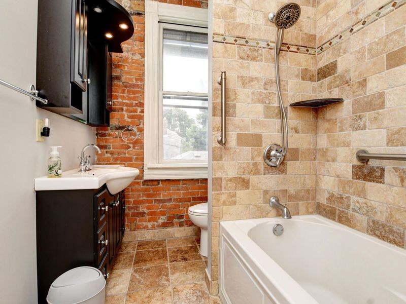 952 Neil Avenue , Columbus, OH 43201 Photo 24
