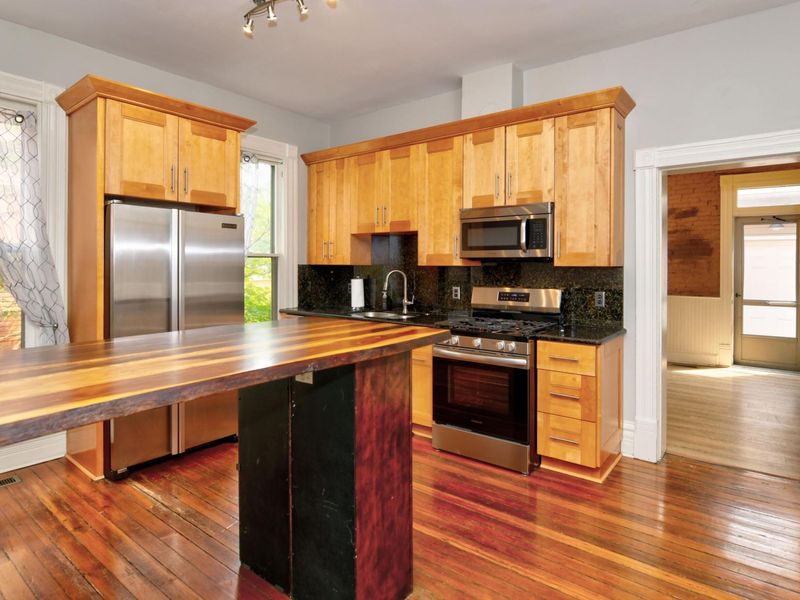 952 Neil Avenue , Columbus, OH 43201 Photo 9