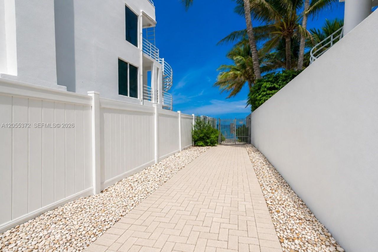 4044 S Ocean Blvd, Highland Beach, FL 33487 Photo