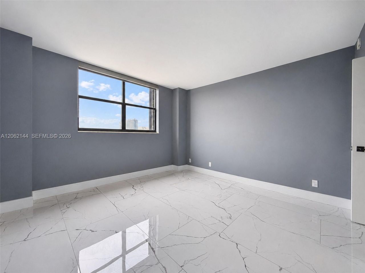 290 174th St, Unit 1005, Sunny Isles Beach, FL 33160 Photo