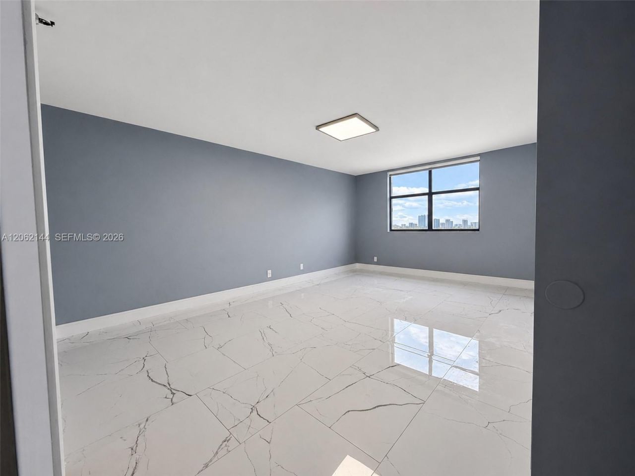 290 174th St, Unit 1005, Sunny Isles Beach, FL 33160 Photo