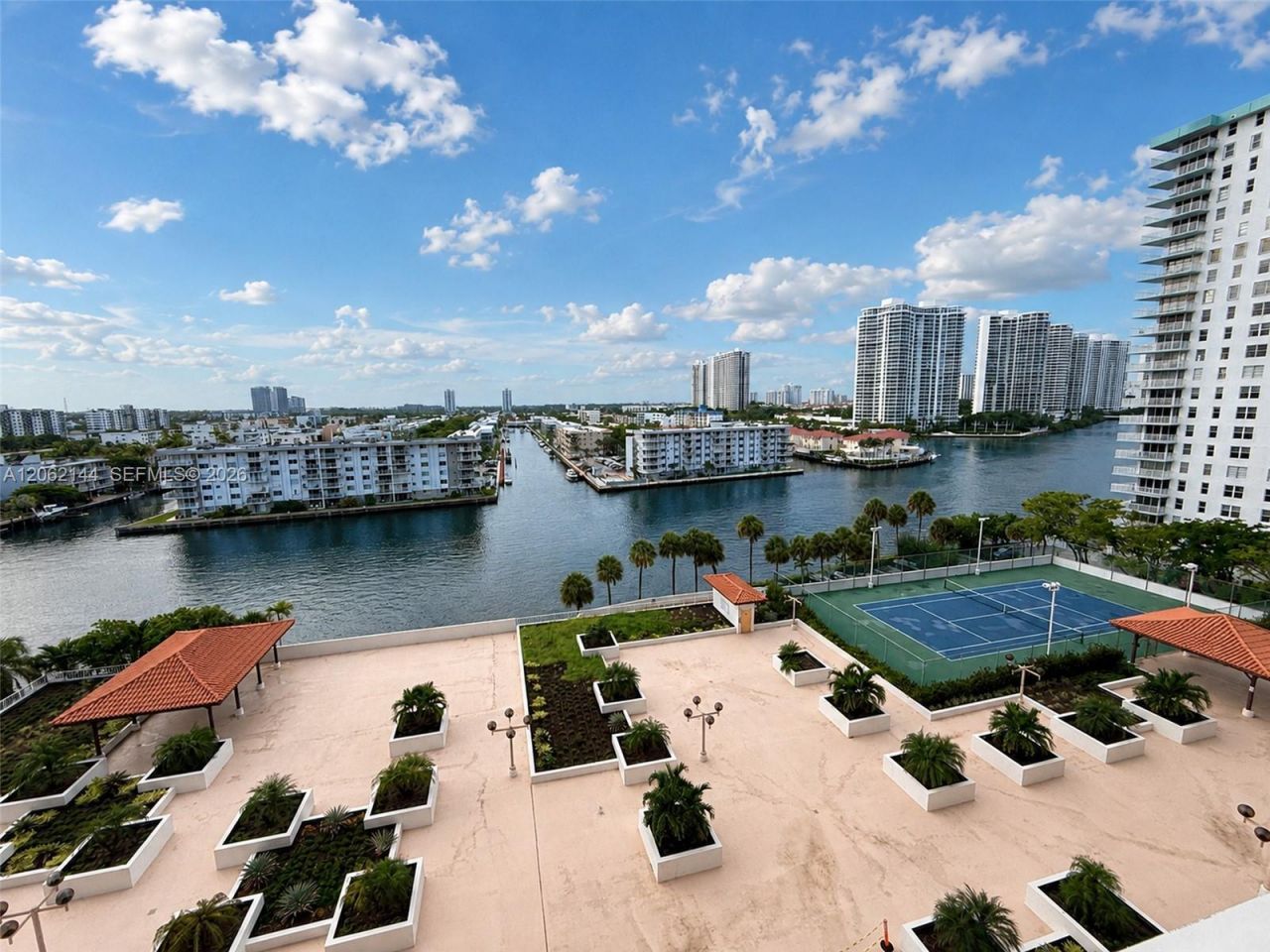 290 174th St, Unit 1005, Sunny Isles Beach, FL 33160 Photo