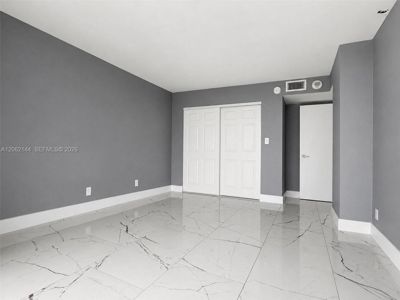 290 174th St, Unit 1005, Sunny Isles Beach, FL 33160 Photo