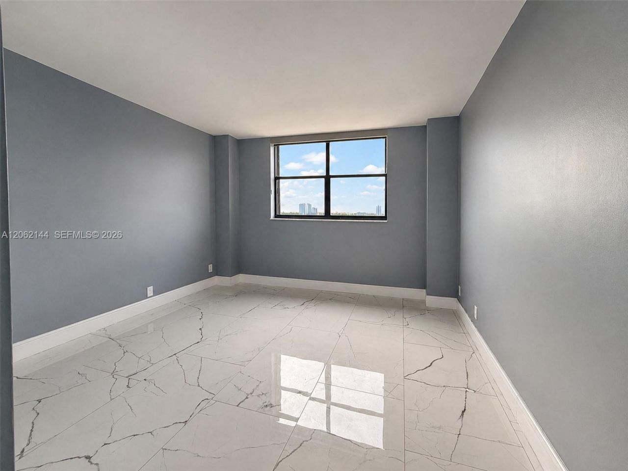 290 174th St, Unit 1005, Sunny Isles Beach, FL 33160 Photo