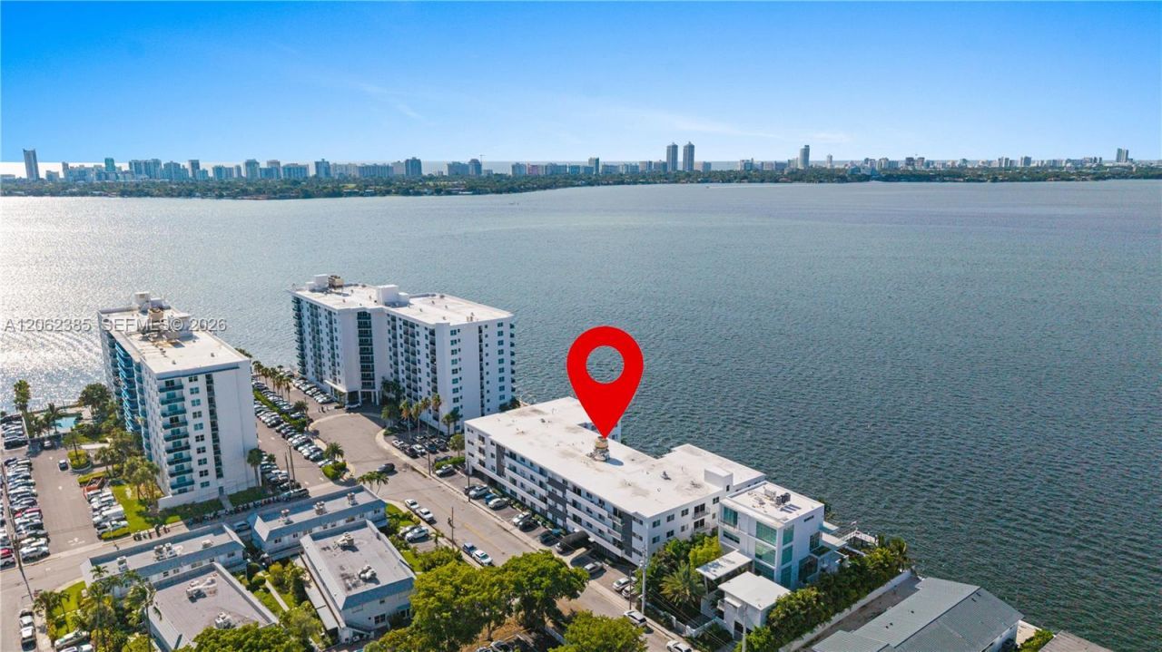 1880 S Treasure Dr , Unit 3D, North Bay Village, FL 33141 Photo