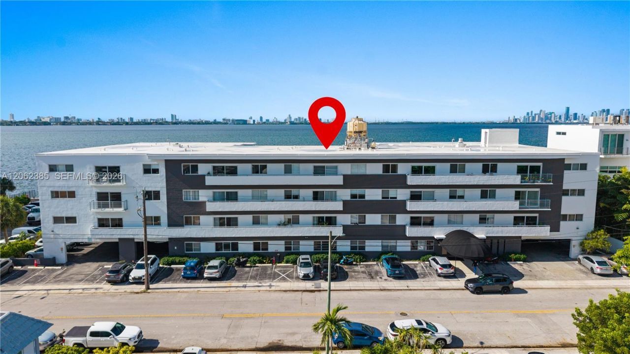 1880 S Treasure Dr , Unit 3D, North Bay Village, FL 33141 Photo