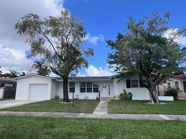 5001 SW 87th Pl, Unit 1, Miami, FL 33165