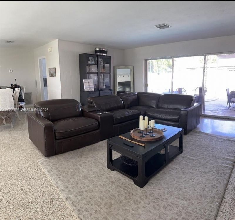 5001 SW 87th Pl, Unit 1, Miami, FL 33165 Photo