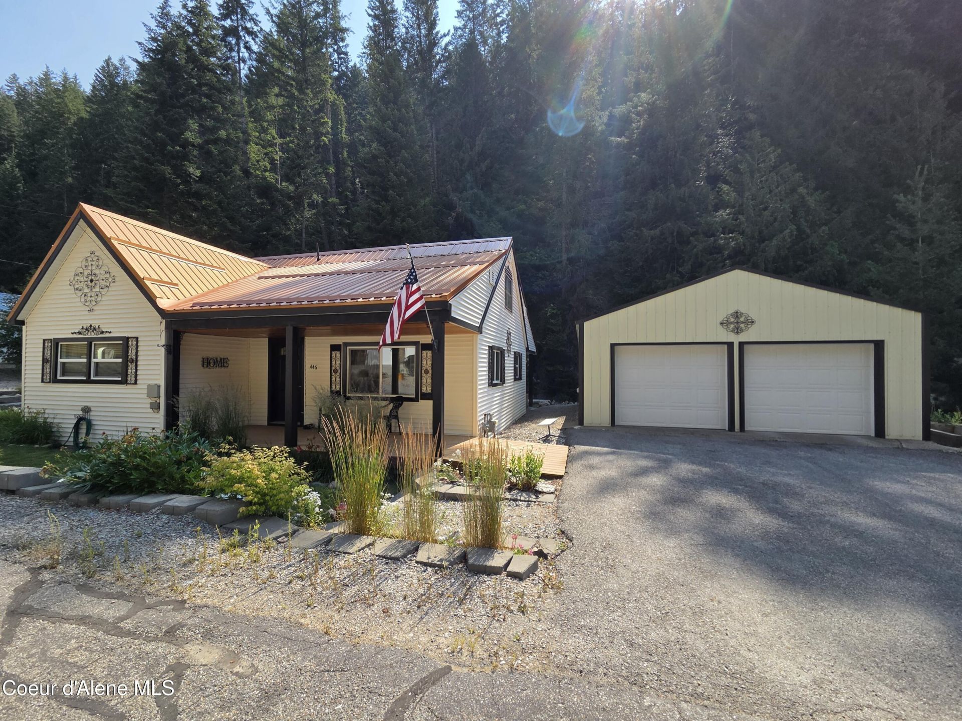 446 2nd St, Mullan, ID 83846 Main Photo
