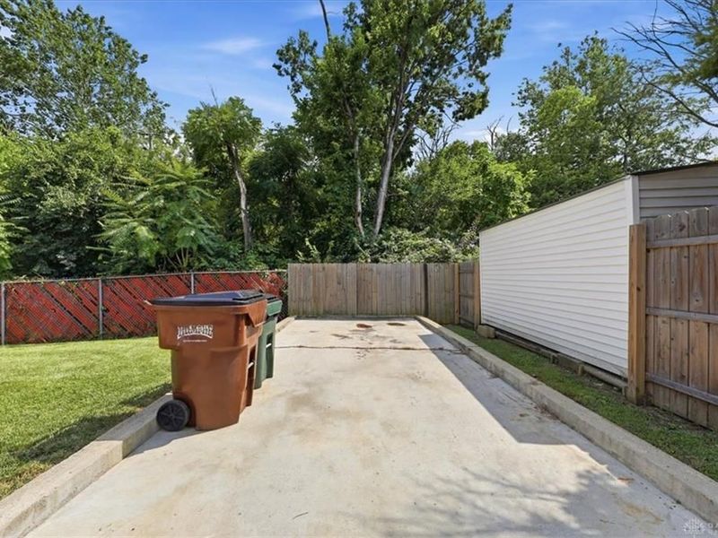 4420 Engleka Court, Trotwood, OH 45417 Photo 21