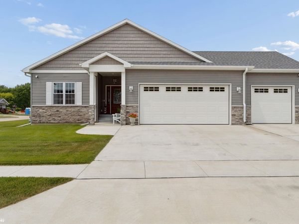 1409 Logan Drive, Clear Lake, IA 50428