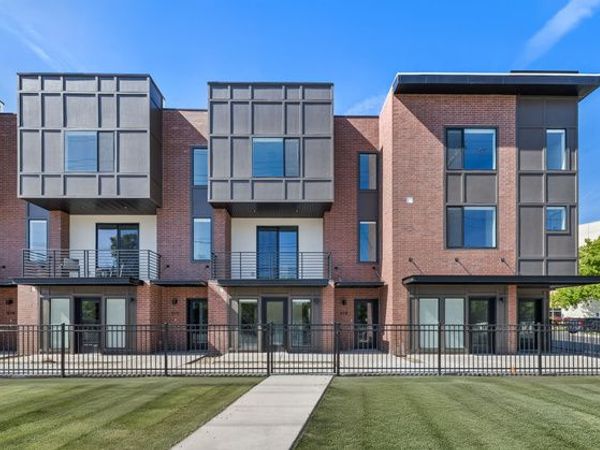 594 E SAVVY CV S, Unit 40, Salt Lake City, UT 84107