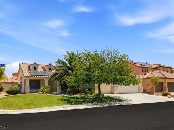 6302 Golden Rain Street, North Las Vegas, NV 89031