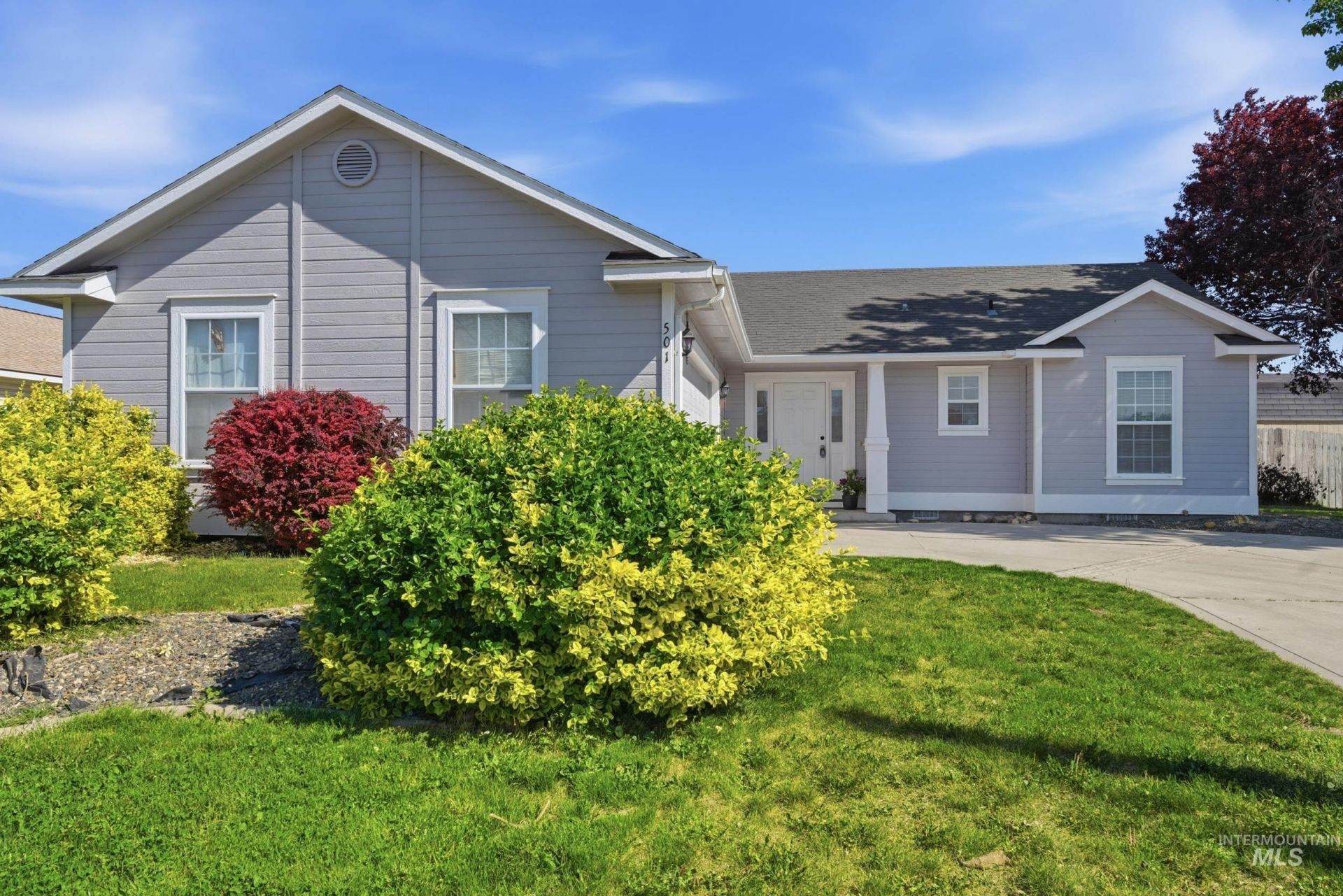 501 E Knights Cir, Nampa, ID 83687 Main Photo