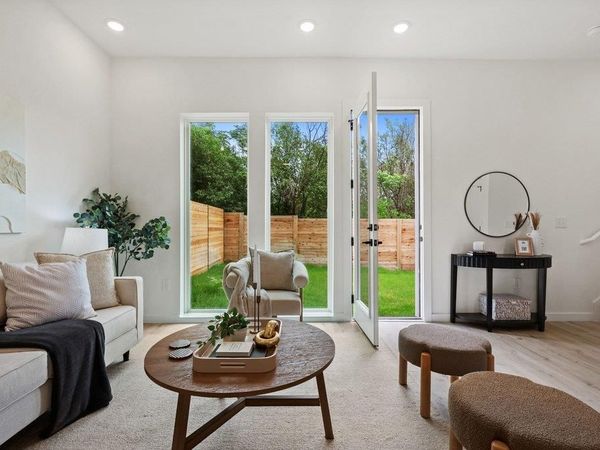 401 N Bluff DR, Unit 10101, Austin, TX 78745