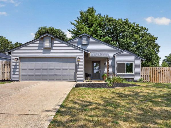 340 E Brittany Way, Ellettsville, IN 47429