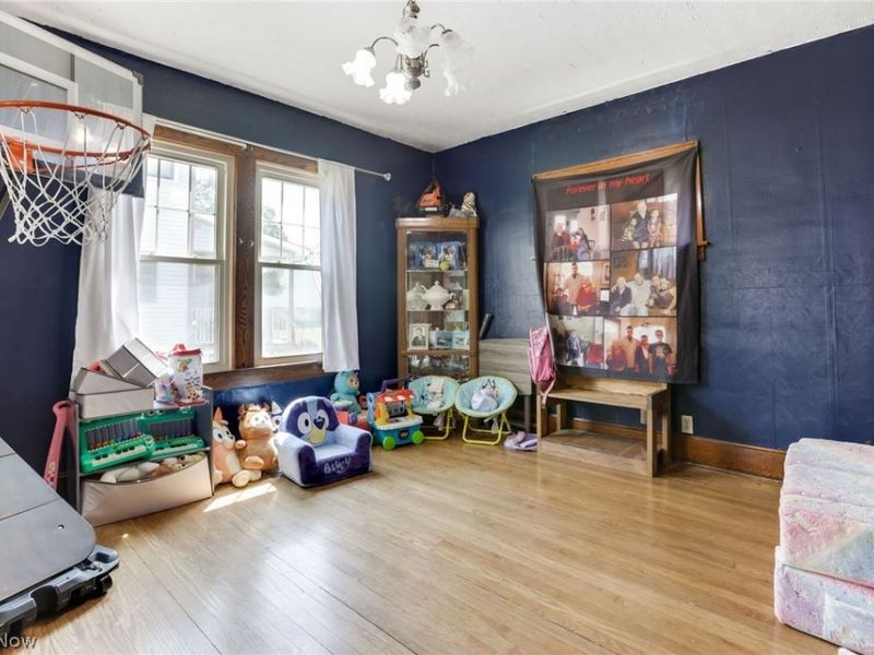 1206 Stewart Avenue, Cambridge, OH 43725 Photo 6
