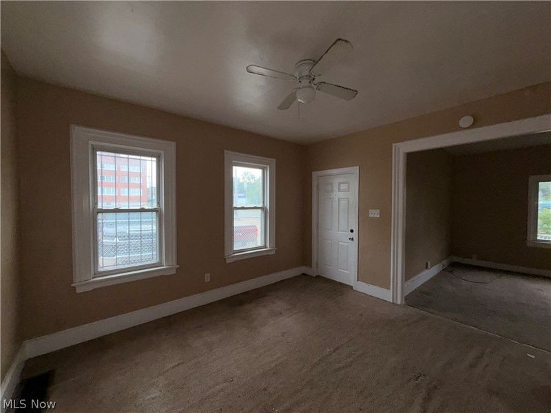 7813 Harvard Avenue , Cleveland, OH 44105 Photo 18